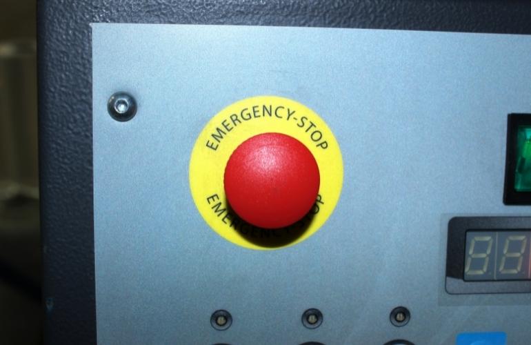 Air Cooled Screw Chiller Emergency Stop Button