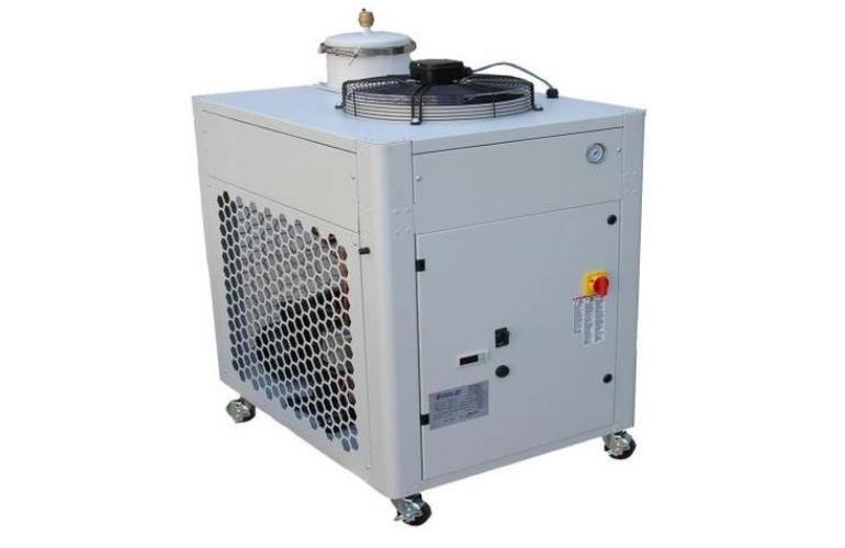 Dip in Type Coolant Chiller